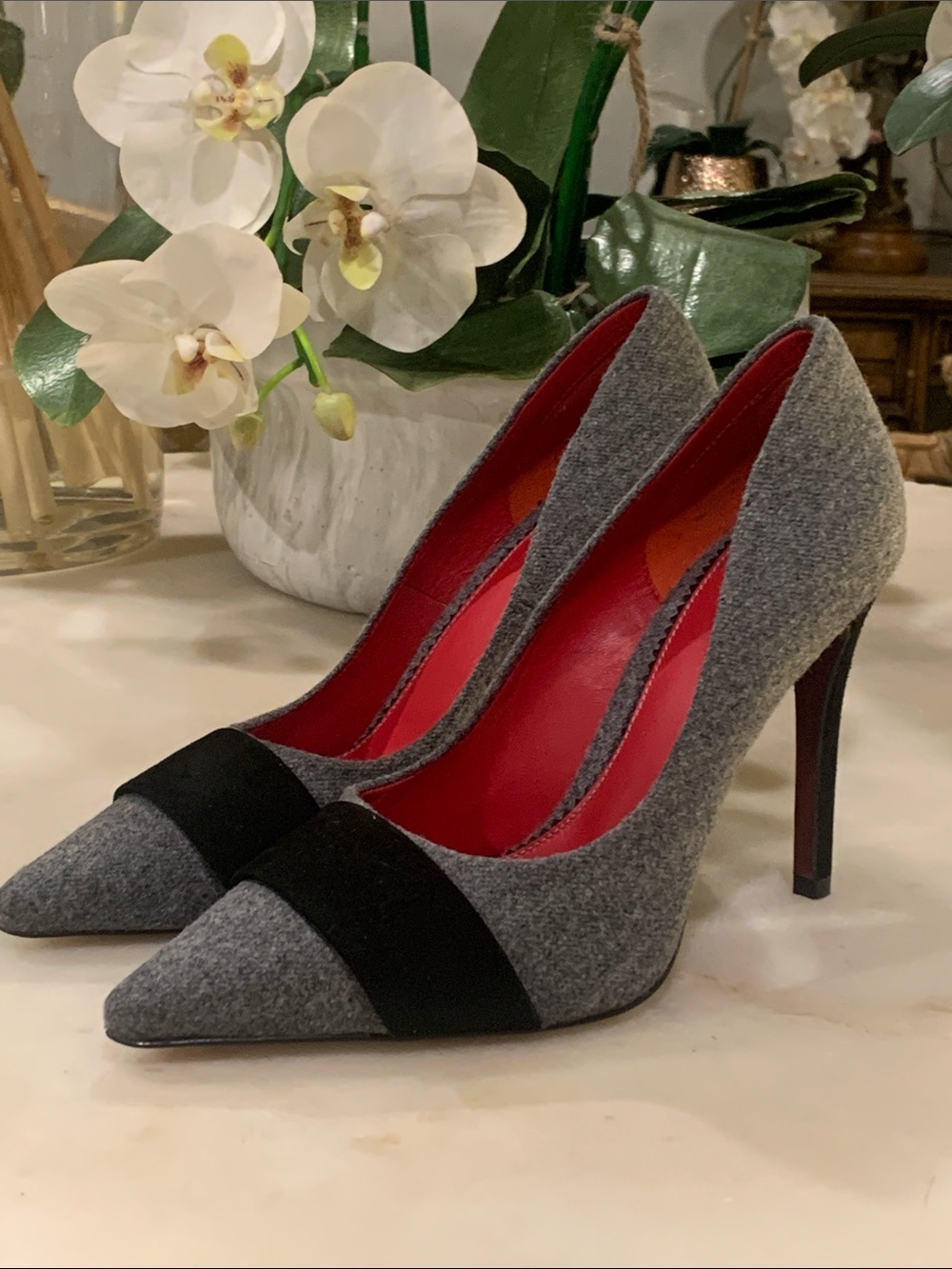 STITCHED LEATHER MILAN SHIFTED GRAPHITE WOOL/SUEDE HEELS SIZE 38/7.5 M